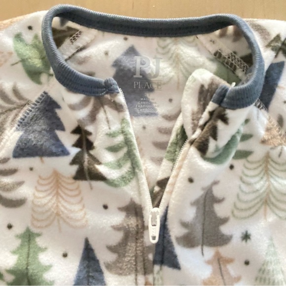 Children’s Place One Piece Fleece PJs - Size 2T - Picture 3 of 3